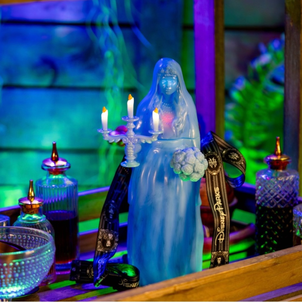 Disneyland Parks Haunted Mansion Bride Sipper Lights Sound Constance Hatchaway